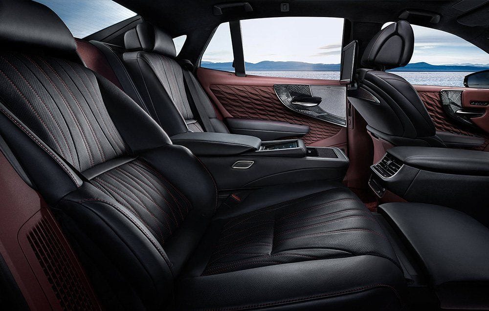 lexus-ls-500-backseat-1504042977