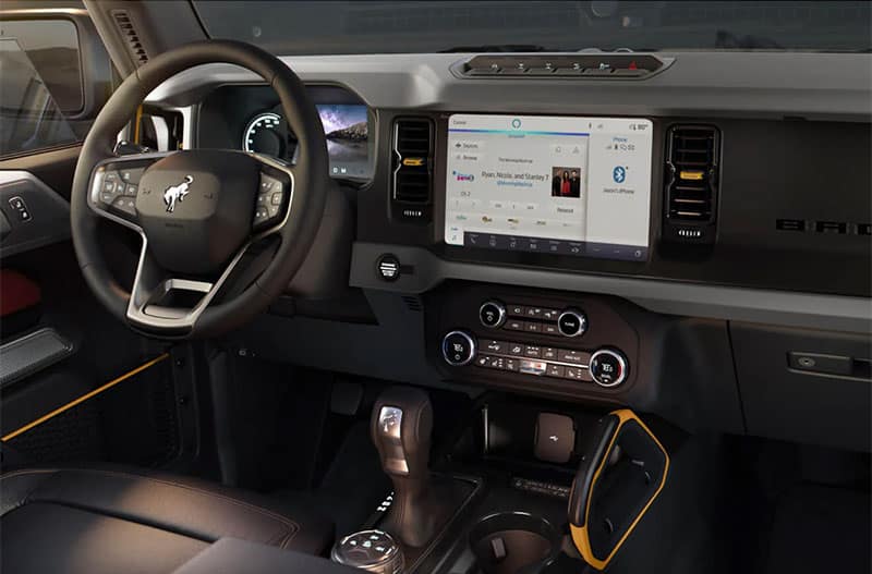 BroncoInterior2-2